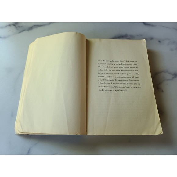 The Lovely Bones by Alice Sebold (2004, Trade Paperback, Reprint) - Picture 5 of 10